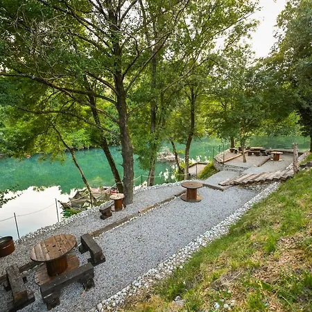 度假居 Via River 波德戈里察